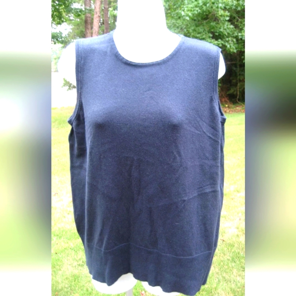 DG2 Diane Gilman Sweater Top Sleeveless